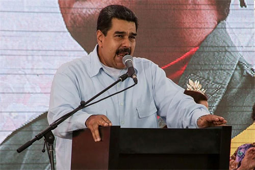 Maduro pide colaboración ciudadana para capturar al policía que atacó el Supremo